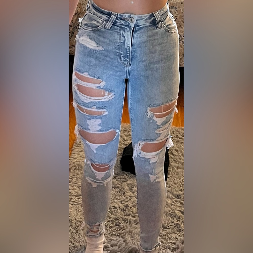 American Eagle Ripped Skinny Jeans